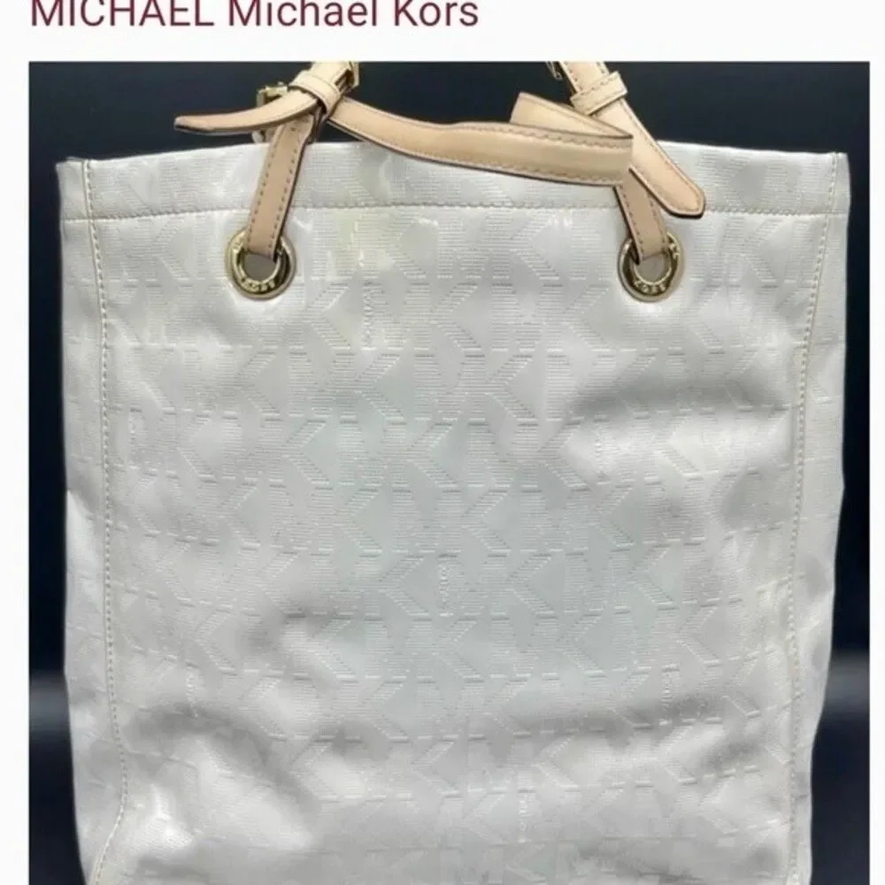 Micheal Kors white jet set logo tote bag